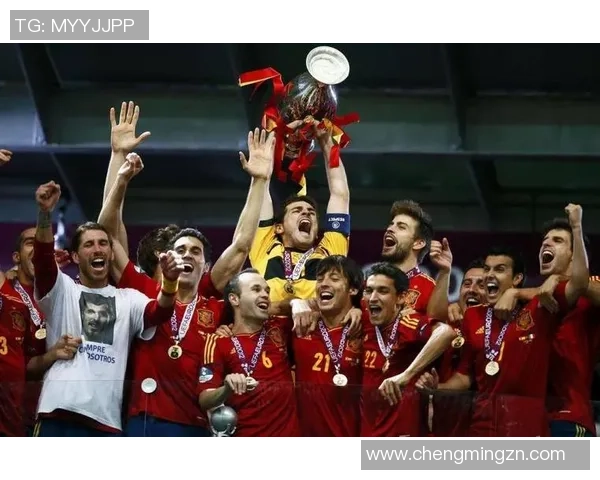 70后足球明星的辉煌岁月与传奇故事回顾 70后足球明星的辉煌岁月与传奇故事回顾